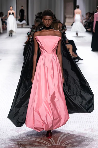 Look 12